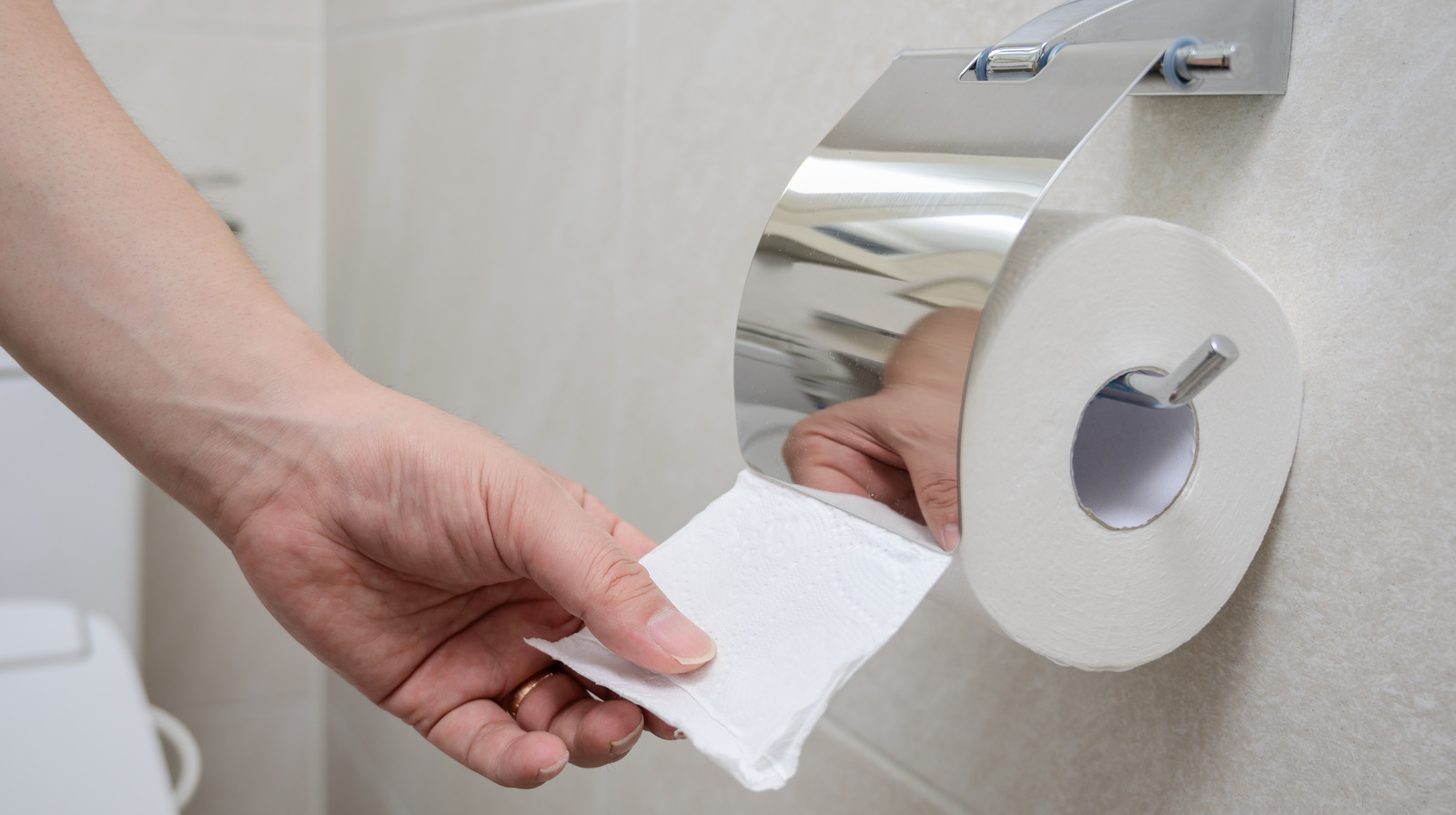Renting Luxury Portable Restrooms: Elevating Your Toilet Paper Experience